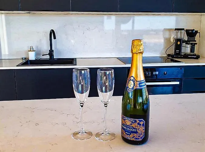 Klipphus 3 Guerilla - Geta, Aland